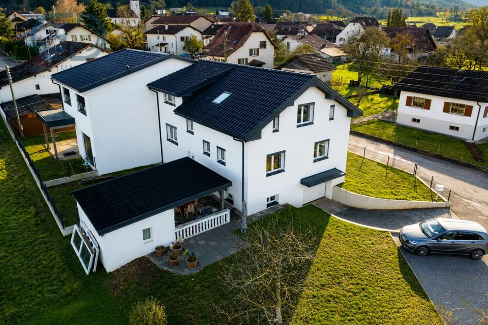 Villa a schiera ristrutturata di 7 pezzi