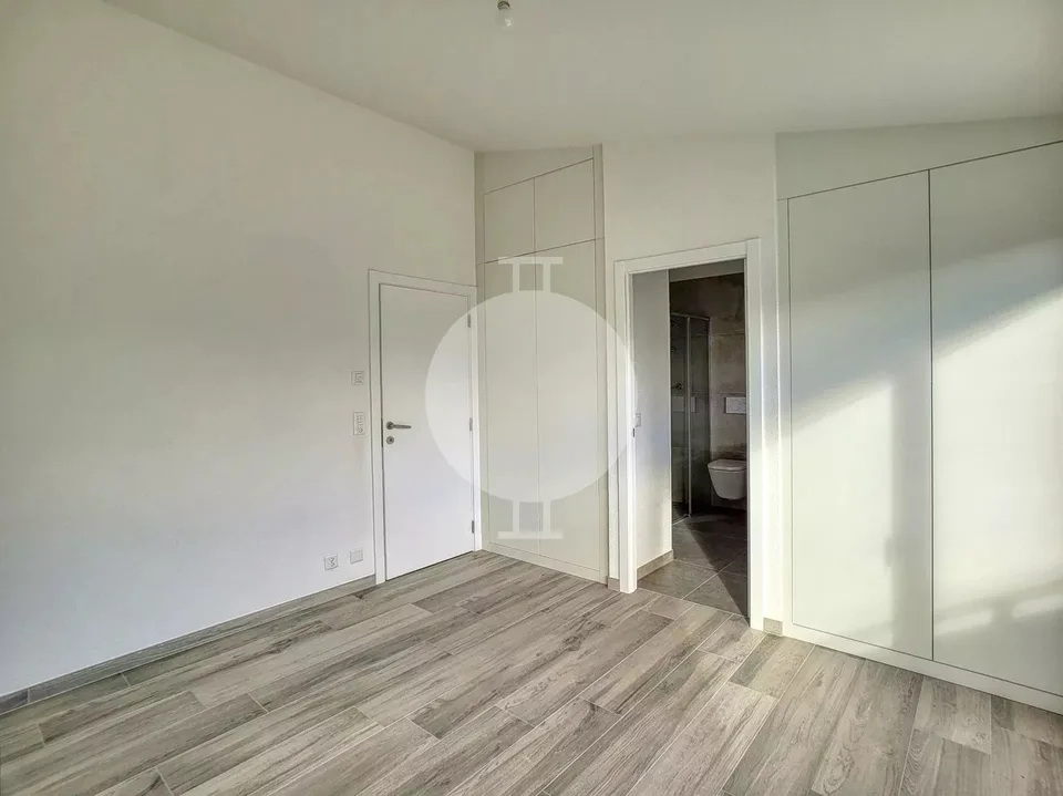 Bellissima villa contemporanea e mitoyenne nel villaggio di Grimisuat – foto 12 di 13
