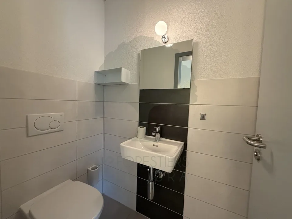 Spazio di 176 m² al pianterreno - Courfaivre Potenziale appartamento – foto 8 di 13