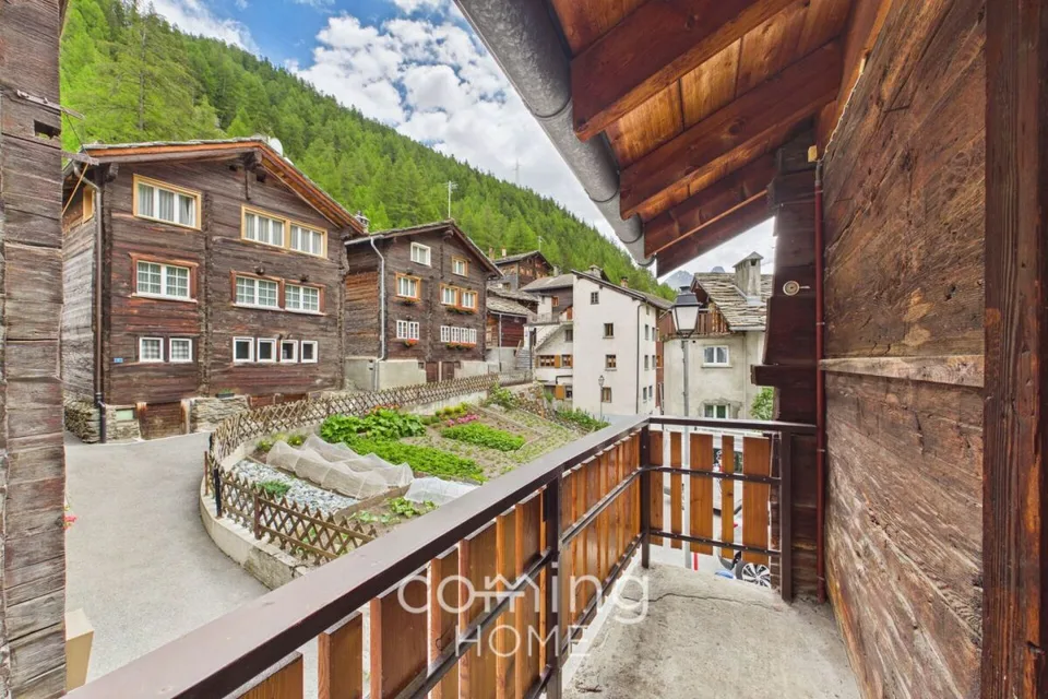 Appartement 4.5 pièces lumineux avec terrasse à Saas-Balen à vendre – photo 28 sur 32