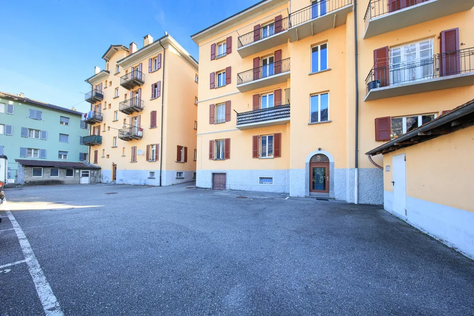 Renditestarkes Mehrfamilien-Ensemble an attraktiver Lage in Biasca