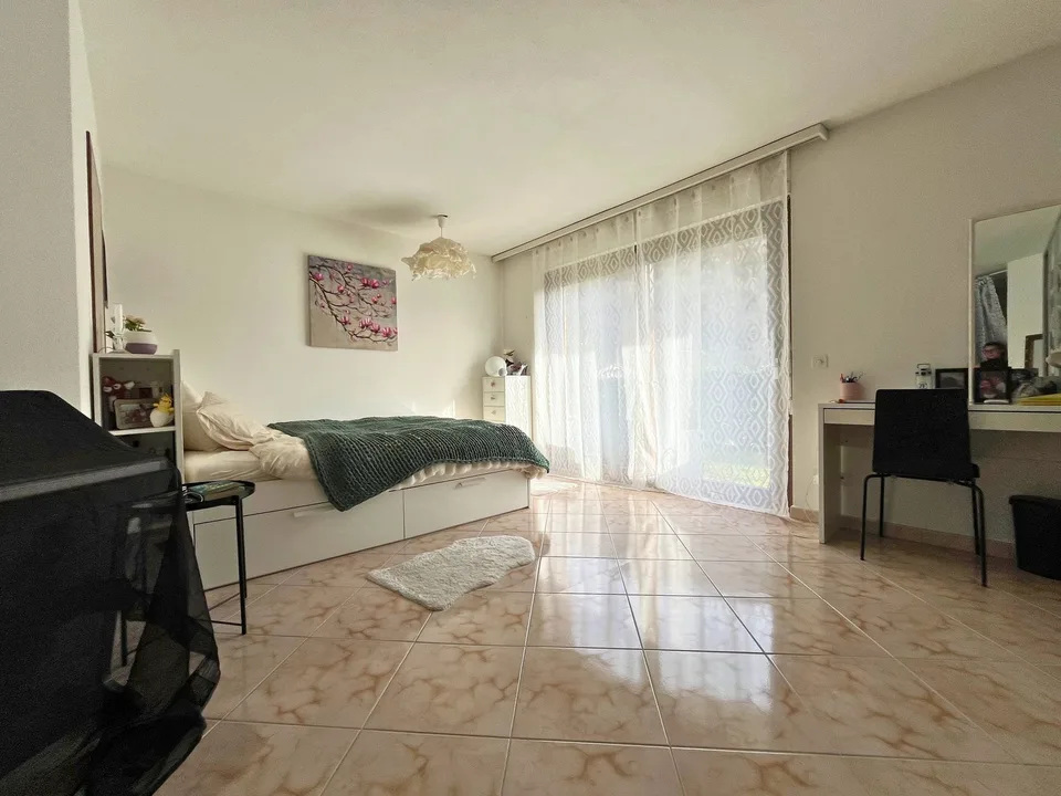 Villa mit zwei Apartments und privatem Park in Figino – Foto 18 von 22