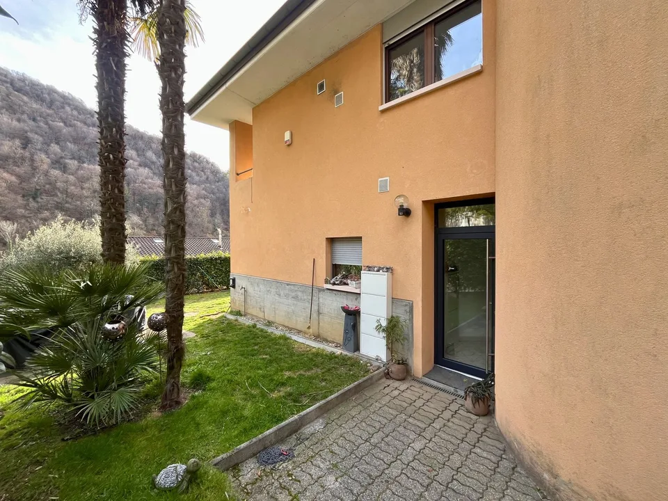 Villa mit zwei Apartments und privatem Park in Figino – Foto 10 von 22