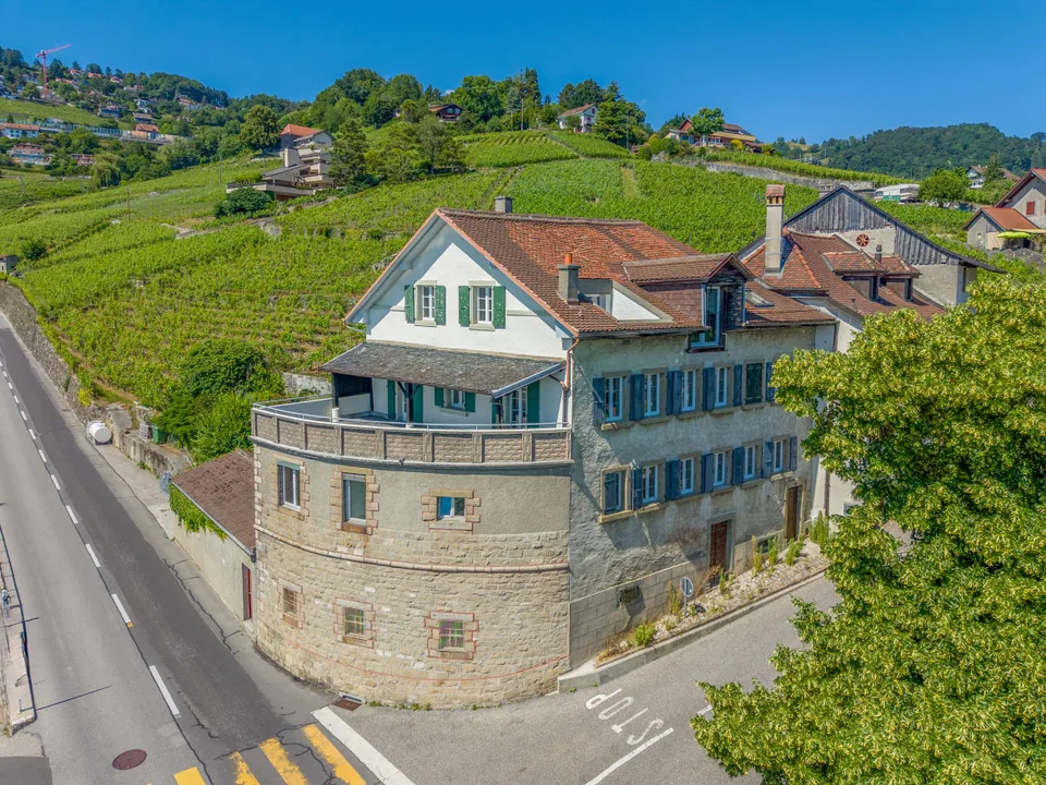 Historisches Ensemble in der Mitte von Lavaux neu zu erfinden