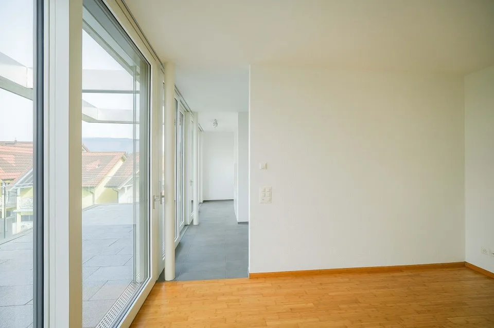 Wohngenuss der Extraklasse! Elegante 4.5 Zimmer-Attikawohnung an zentraler Lage