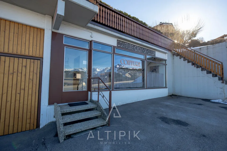Surface commerciale à Haute-Nendaz avec emplacement stratégique