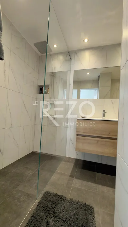 Apartment 4.5 rooms with large terrace. Chippis – photo 11 of 13