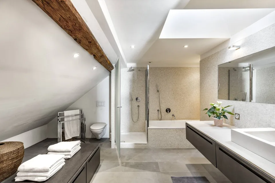 Exceptionnelle propriété rénovée avec vaste jardin et vue sur le lac – foto 23 di 26