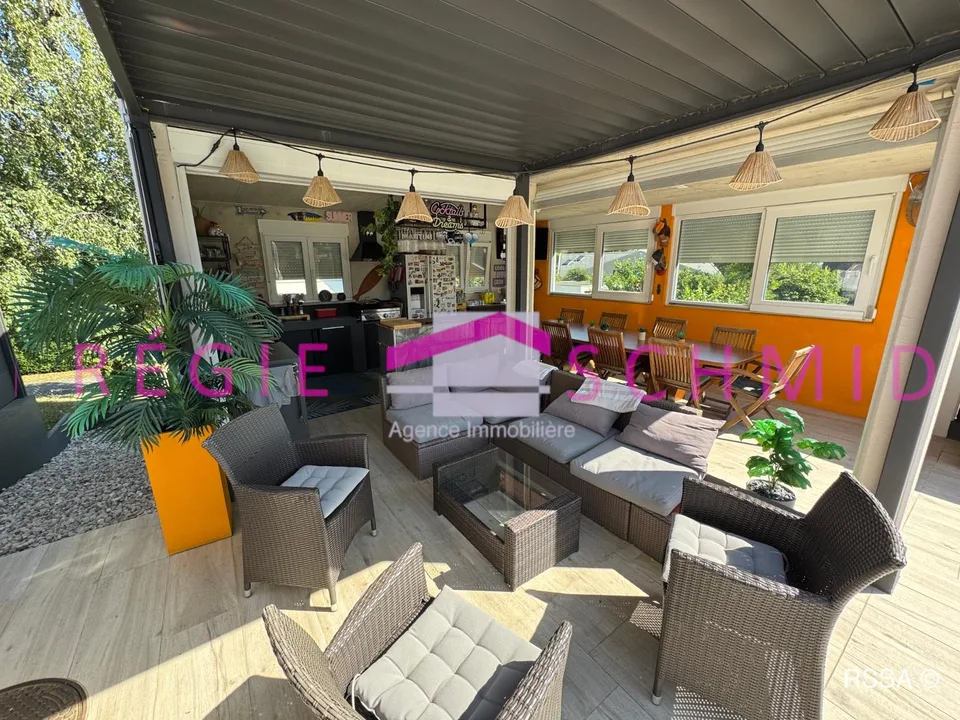 Villa indipendente in zona tranquilla con vista aperta