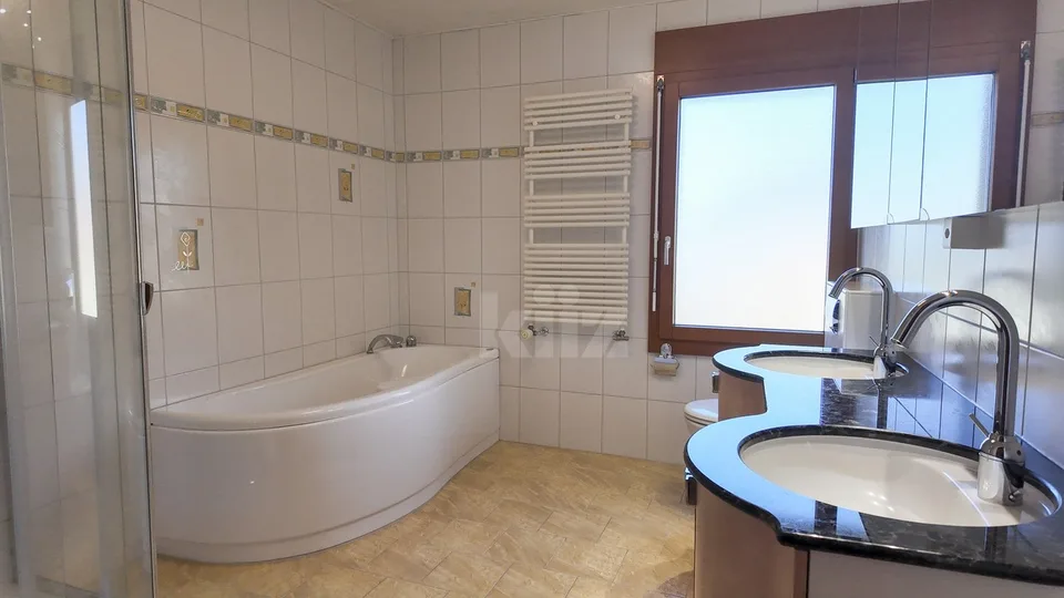 Charmante maison villageoise avec fort potentiel – photo 10 sur 13