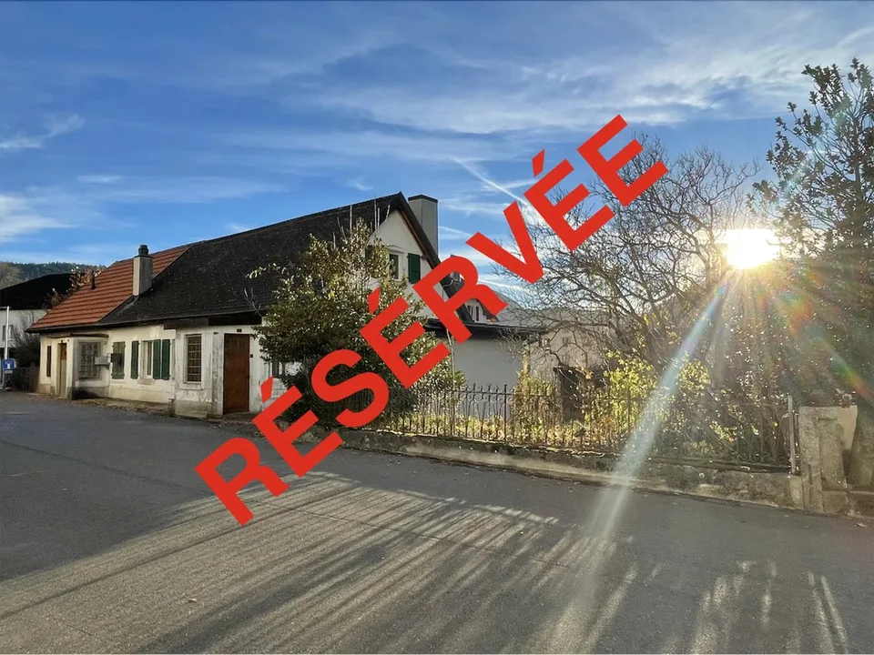Charming house in the center to renovate