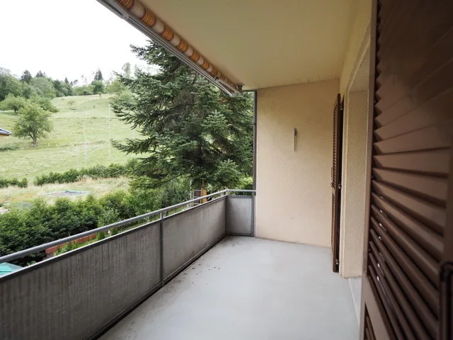 Günstige Wohnung mit Balkon und Garage