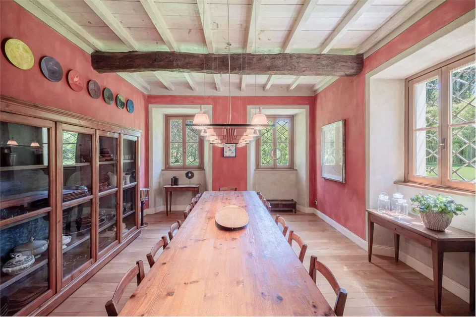 Schöne historische Villa mit Blick auf den Sacro Monte di Varese und die umliegende Landschaft – Foto 10 von 13