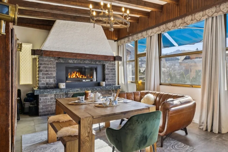 A Villars, 4p lumineux, rénové, avec entrée privative, possibilité pro