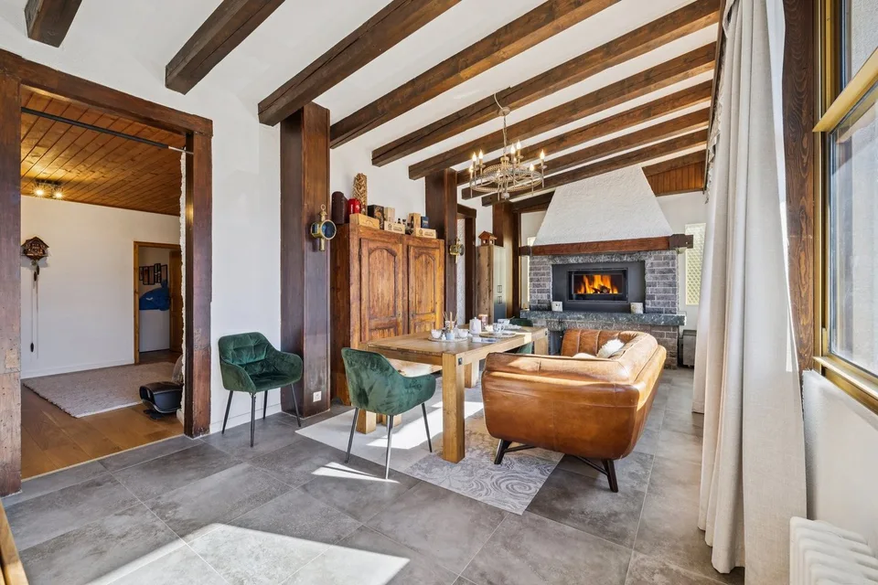 In Villars, 4-Zimmer-Wohnung, hell, renoviert, mit privater Eingang, Möglichkeit für Professionelle – Foto 6 von 13