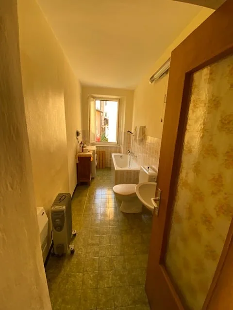 Einfamilienhaus mit Panoramablick in Cademario ZU RENOVIEREN