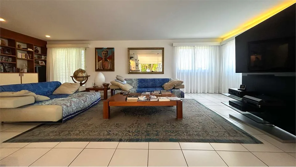 Villa exclusive avec jardin et vue dégagée – photo 7 sur 13