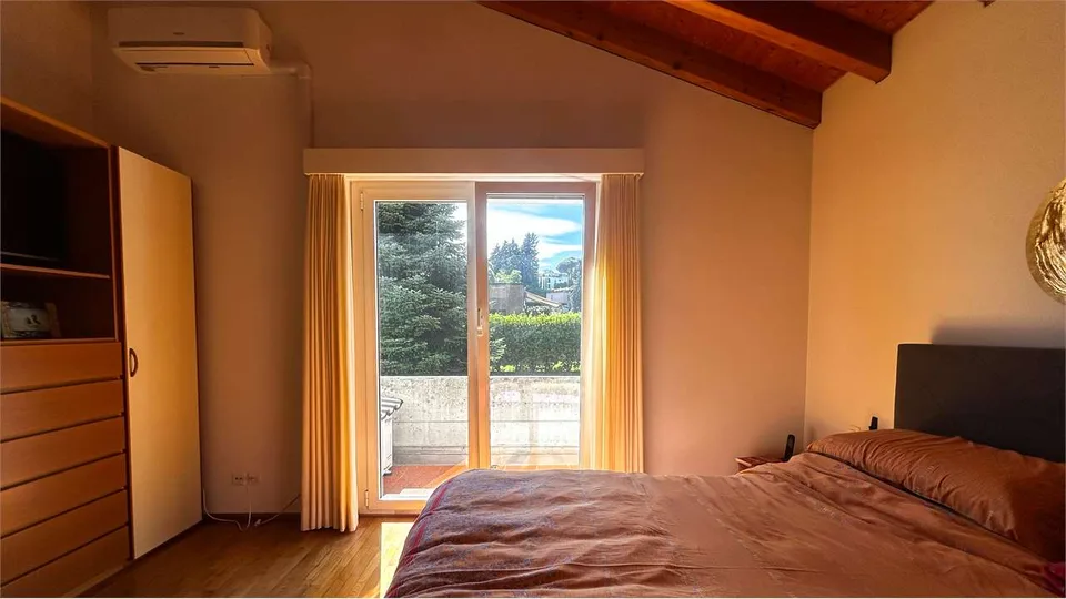 Villa exclusive avec jardin et vue dégagée – photo 9 sur 13