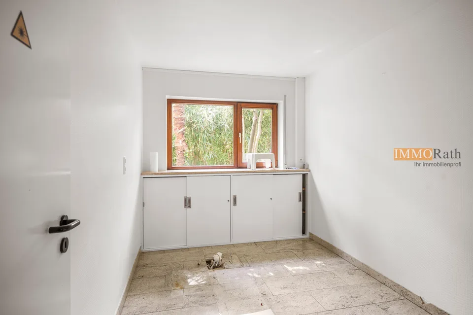 IMMORath.de - Großzügige Gewerbeeinheit mit Gartenanteil in Freiburg