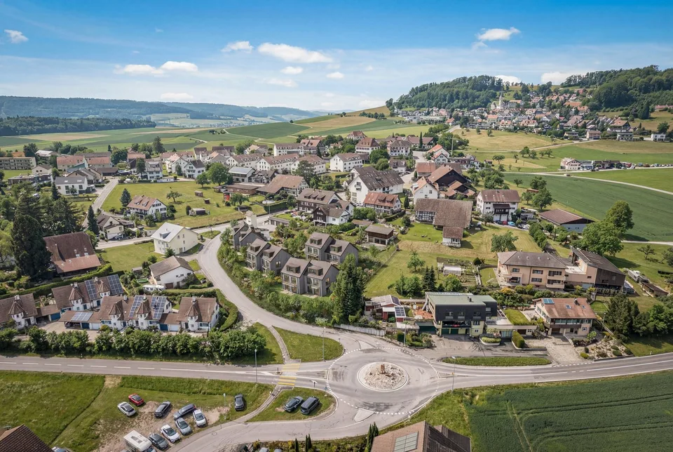 BAULANDPERLE AM SÜDHANG