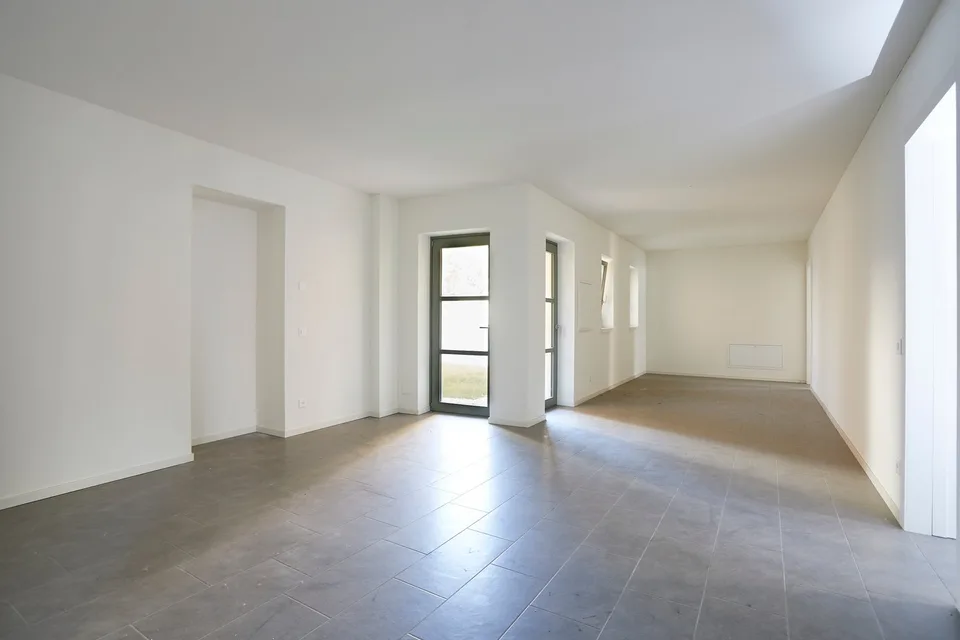 Moderne Gewerbeflächen in einem historischen Haus in Stabio