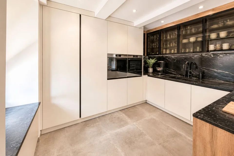 Luxuriöse Wohnung mit viel Licht
