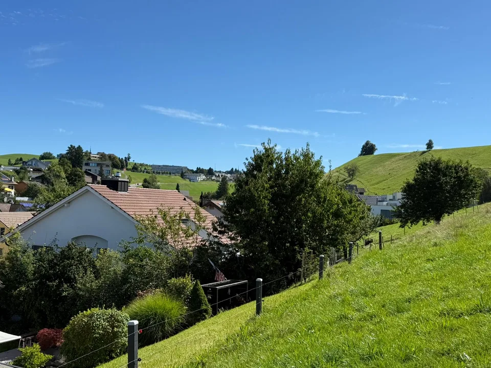 Geräumiges 8-Zimmer-Einfamilienhaus an ruhiger Lage in Edlibach/Menzingen