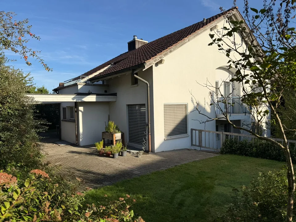 Geräumiges 8-Zimmer-Einfamilienhaus an ruhiger Lage in Edlibach/Menzingen