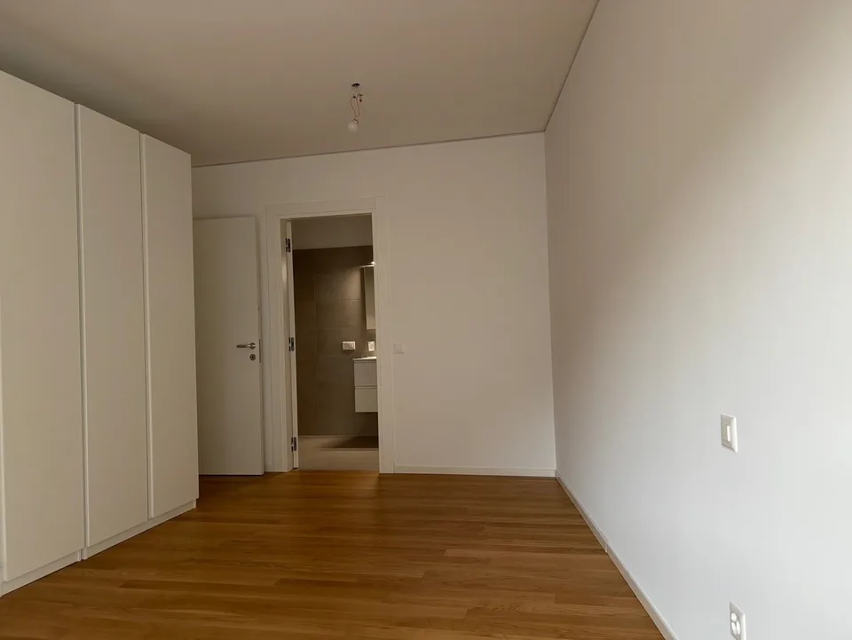 Modernes 3.5-Zimmer-Apartment in Paradiso
