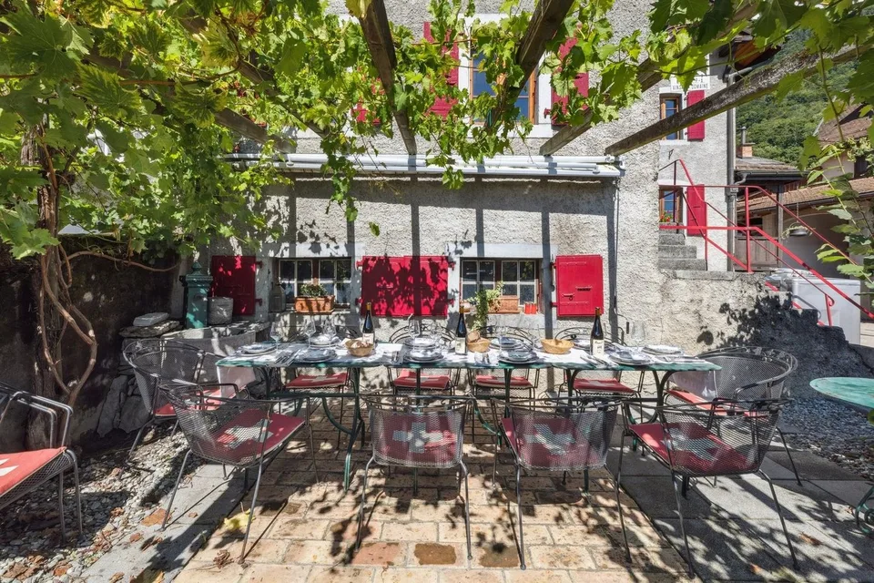 Raro! nel villaggio di Ollon autentica casa vignaiola & annesso – foto 7 di 13