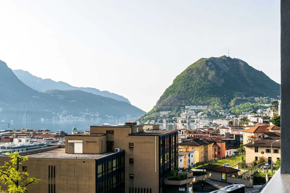 Appartement attique spacieux avec vue spectaculaire sur le lac – photo 7 sur 7