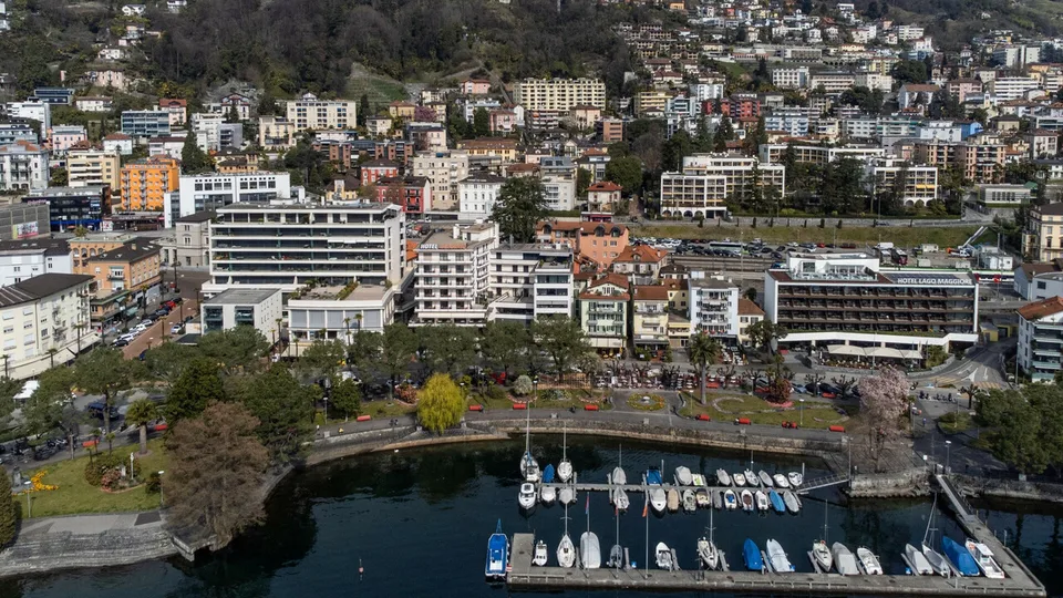 MURALTO - Vendiamo appartamento anche come residenza secondaria