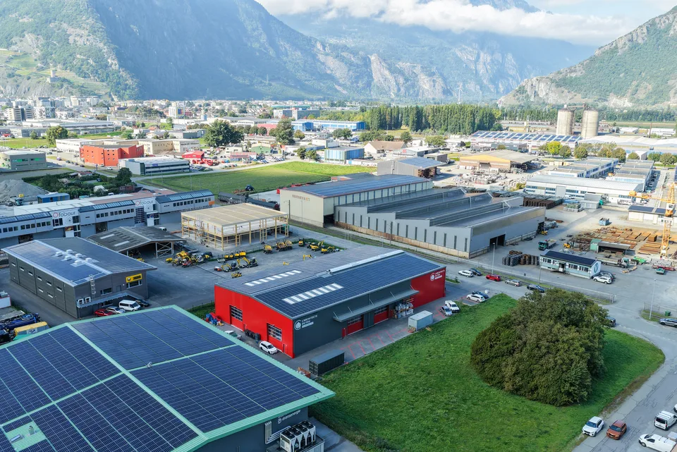 Halle zur Errichtung in Martigny, strategisch günstig gelegen! – Foto 9 von 11