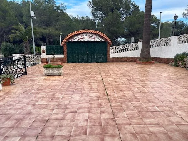 Reconversion d'une propriété rare : maison de charme avec restaurant exploitable et terrasse, appartement indépendant, jardin, piscine et cuisine d'été – photo 6 sur 10