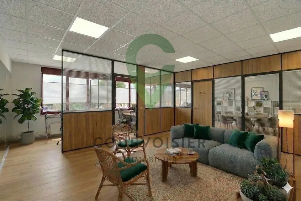 Espace lumineux, modulable et parfait pour un espace de co-working