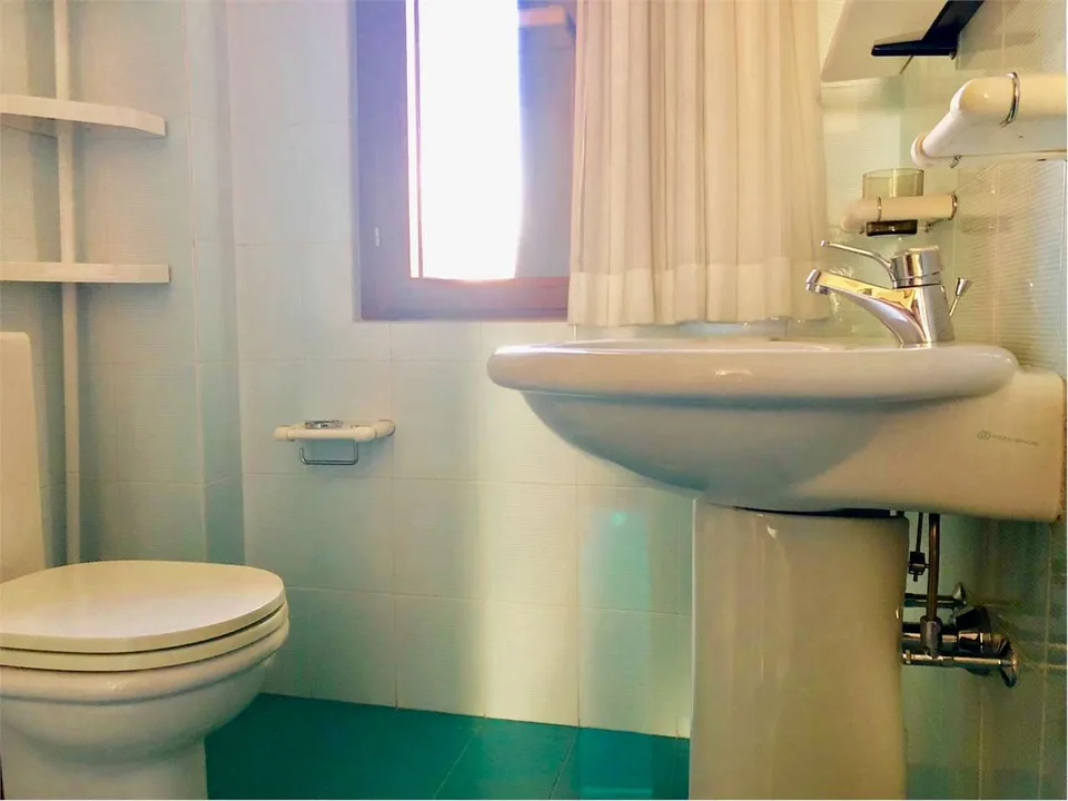 Grande e curata villa in posizione soleggiata e tranquilla con splendi – foto 13 di 13