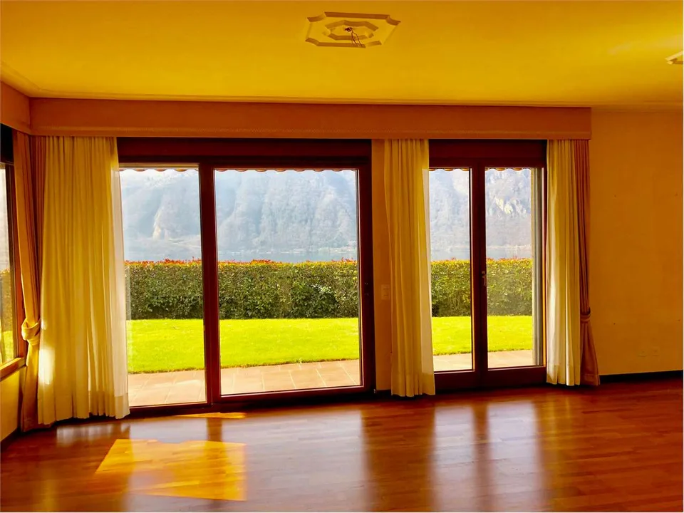 Grande e curata villa in posizione soleggiata e tranquilla con splendi