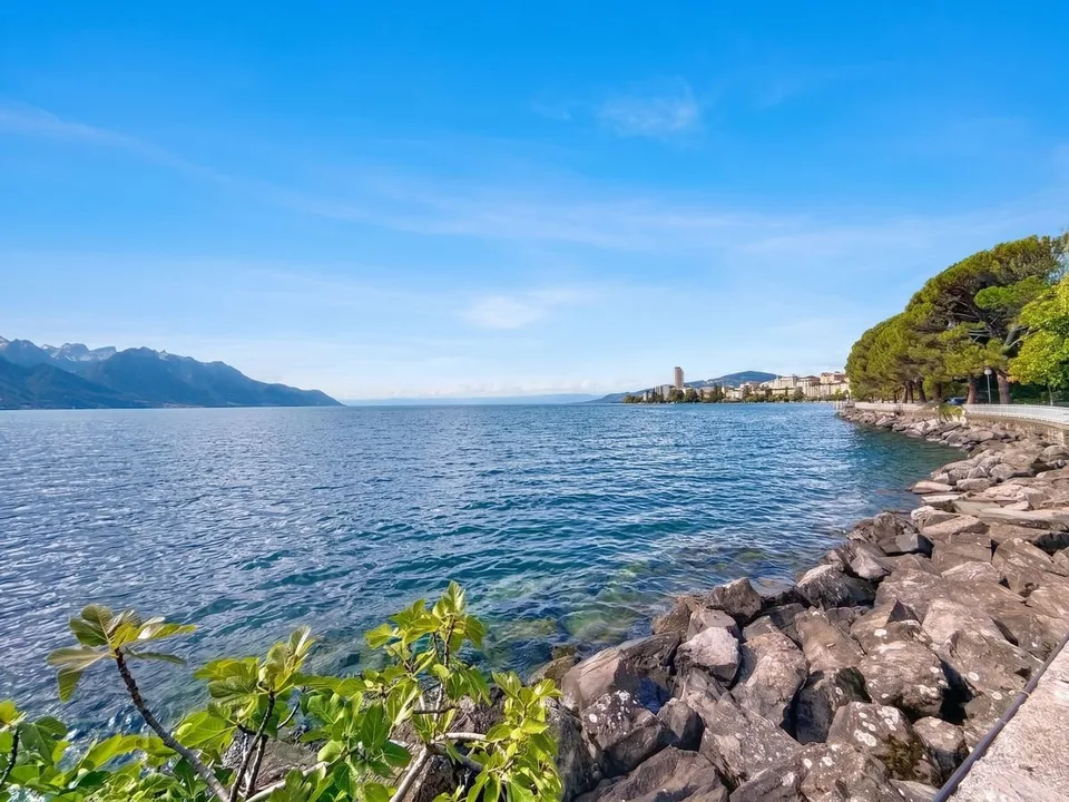 Montreux - Territet - Appartamento contemporaneo con balcone, vista lago e parcheggio interno