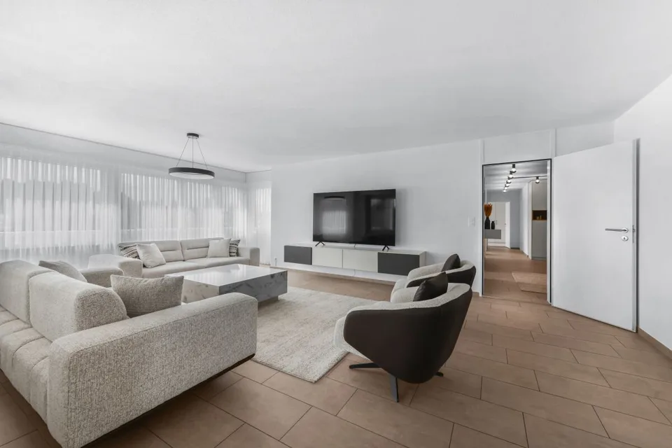 Wohnen mit Komfort und Weitblick – 5.5 Zimmer im Zentrum