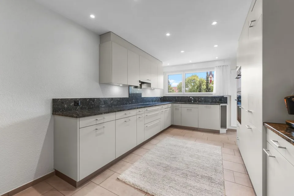Wohnen mit Komfort und Weitblick – 5.5 Zimmer im Zentrum