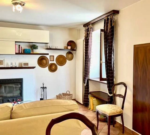 Schönes Tessiner Haus mit 2,5 Zimmern im alten Ortsteil