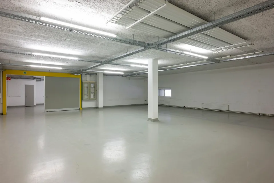 Il tuo nuovo sito per il commercio, il magazzino e la logistica a Horgen