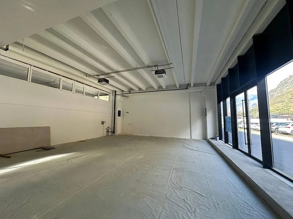 NEUES PRADA-ZENTRUM BIASCA (letzter freier Raum)