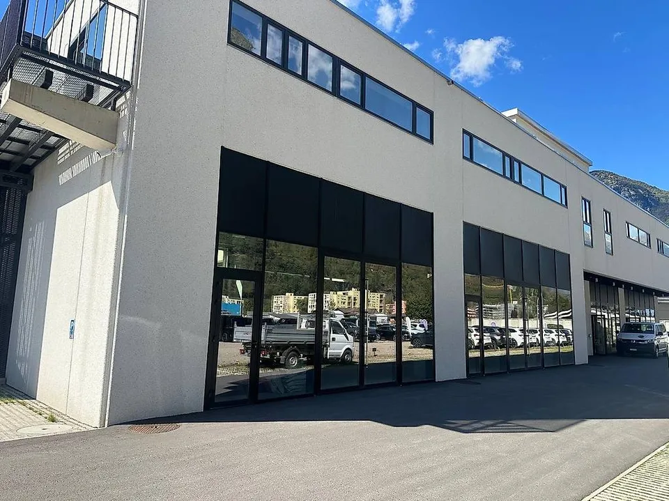 NUOVO CENTRO PRADA BIASCA (ultimo spazio libero) – foto 9 di 12