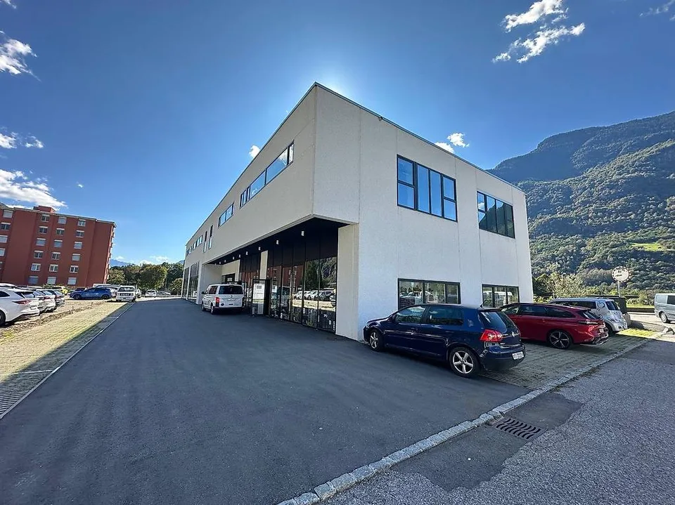 NUOVO CENTRO PRADA BIASCA (ultimo spazio libero) – foto 7 di 12