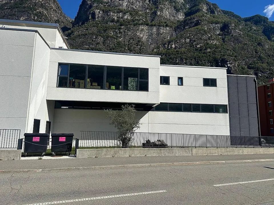 NUOVO CENTRO PRADA BIASCA (ultimo spazio libero) – foto 8 di 12