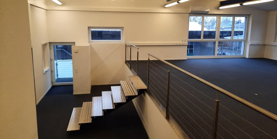 Moderne 4-Zimmer-Geschäftsräume in Winterthur