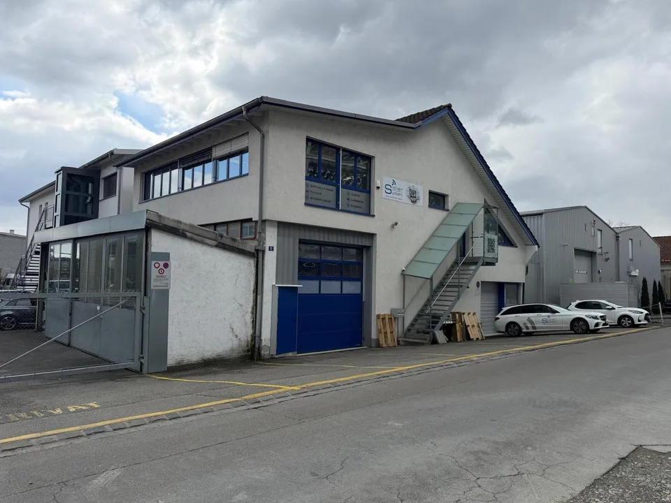 Moderne 4-Zimmer-Geschäftsräume in Winterthur