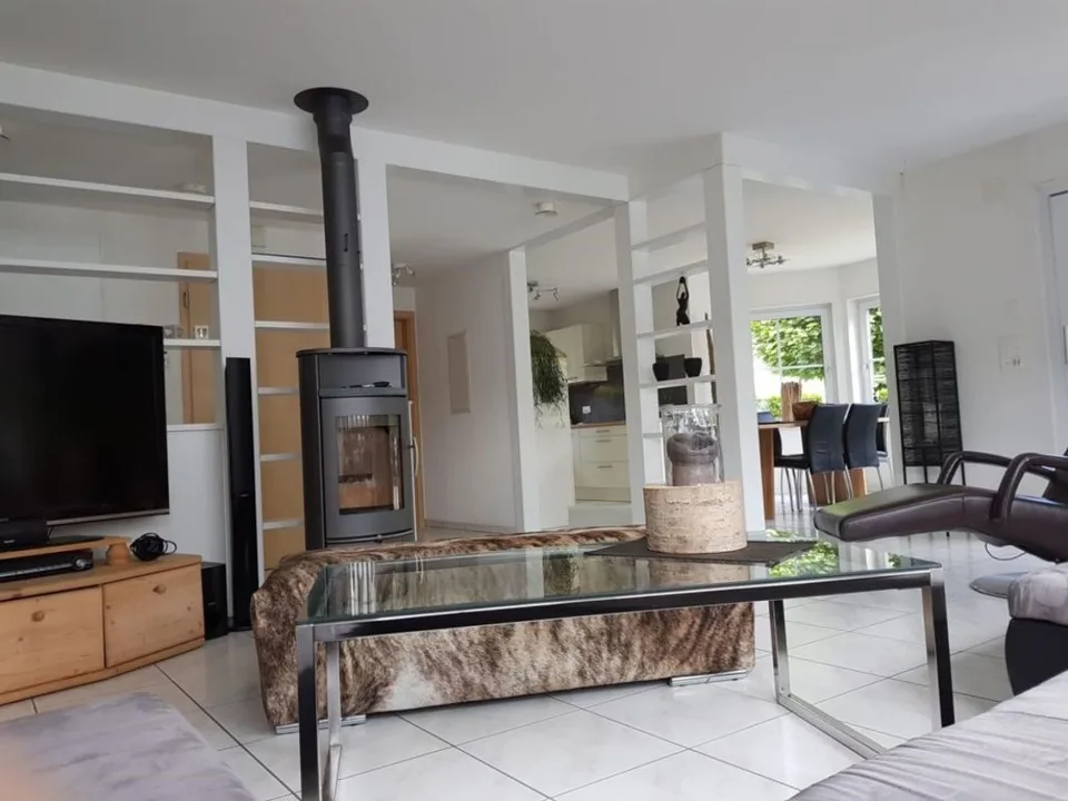 Appartement de jardin moderne et spacieux 3.5 pièces avec garage