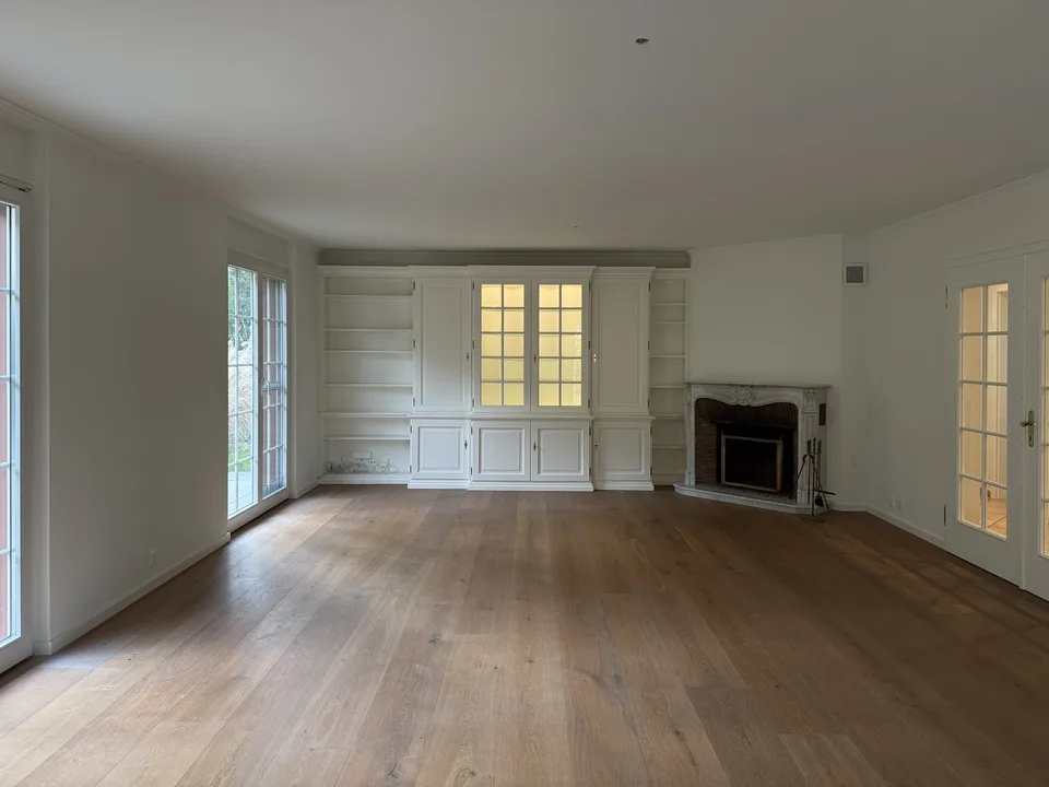 Exklusive 6.5-Zimmer-Landhausvilla mit Pool an bester Lage in Riehen
